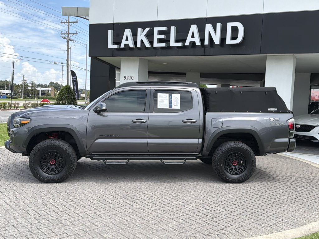 Used 2022 Magnetic Gray Metallic Toyota SR image 3