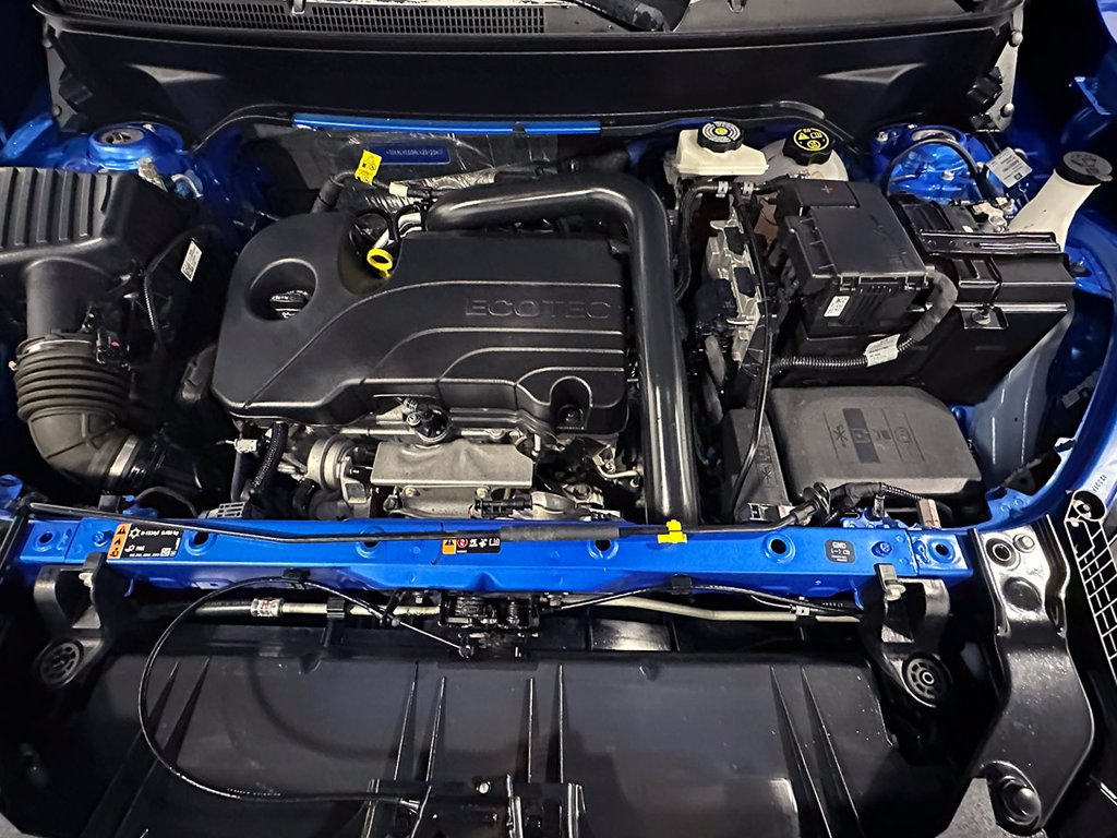 Used 2024 Blue GMC SLT image 38