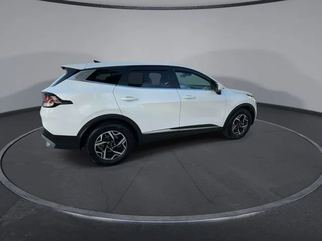 2023 Kia Sportage LX - Photo 8