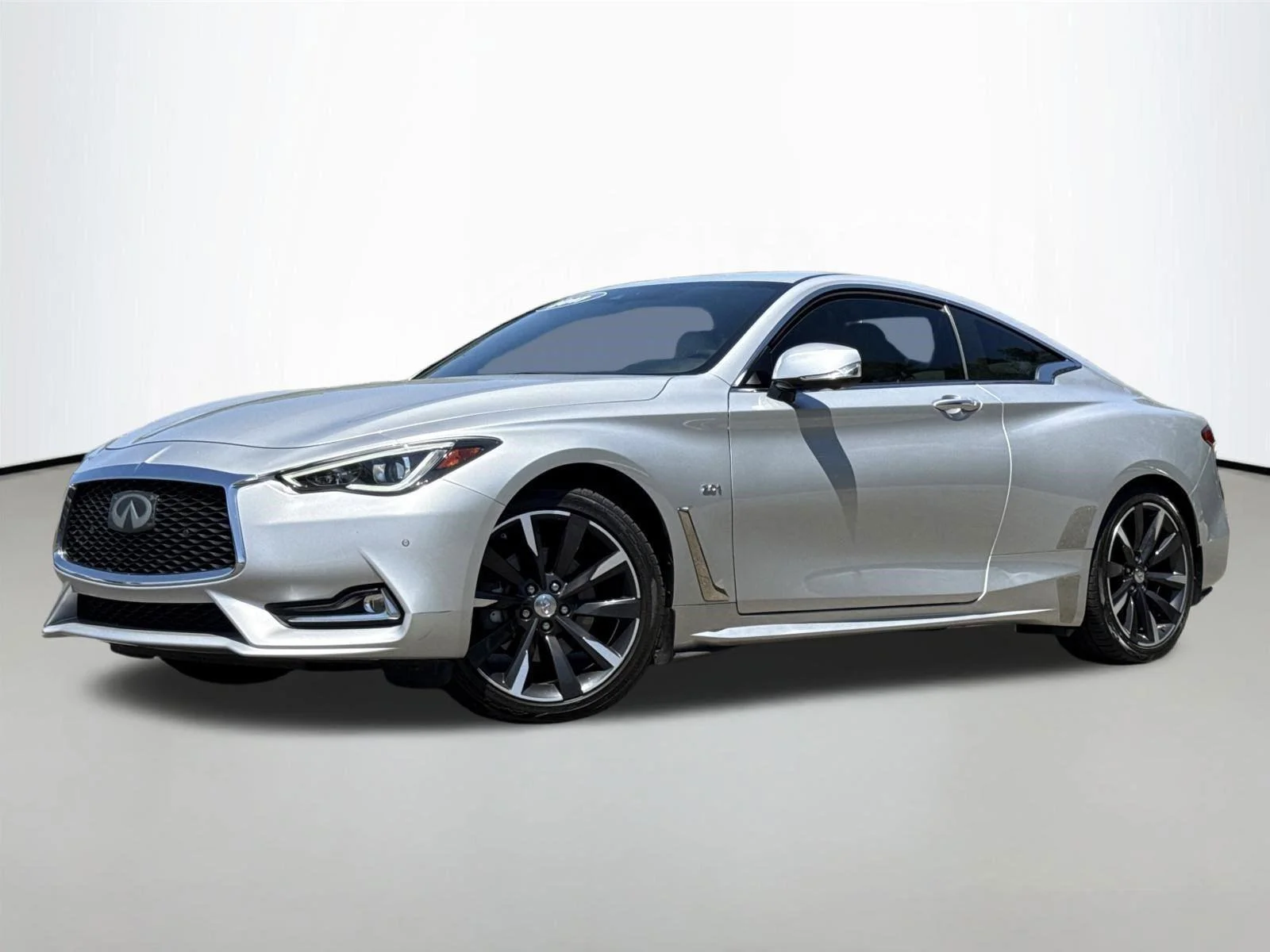 2017 INFINITI Q60 2.0t Premium's photo