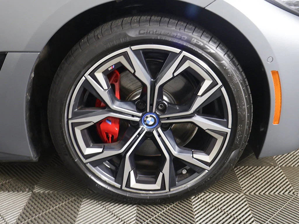 Used 2023 Gray BMW M50 image 26