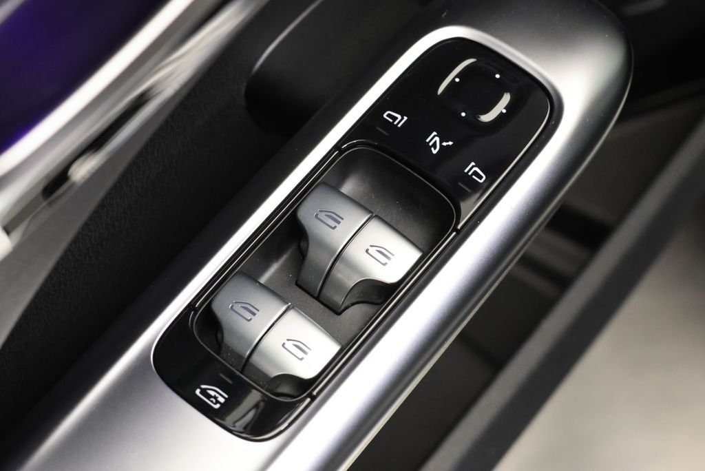 2026 Mercedes-Benz C-Class Sedan C 300 - Photo 34