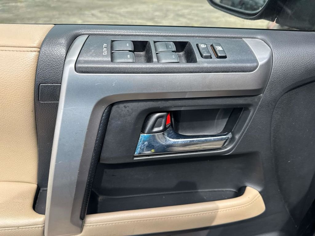 Used 2016 Black Toyota SR5 image 41