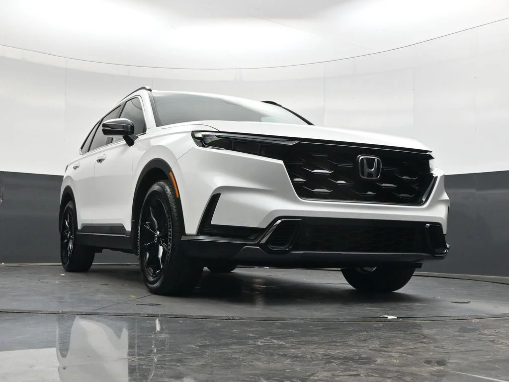 Certified Used 2025 Platinum White Pearl Honda Sport-L image 26