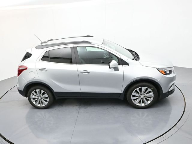 Used 2019 Silver Buick Preferred image 33