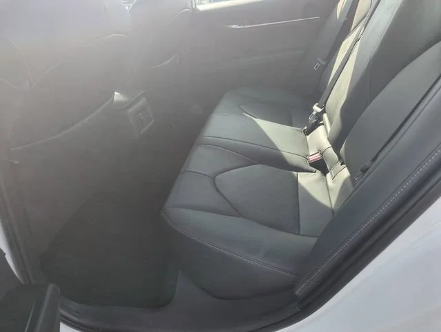 Used 2019 Off-white Toyota XSE V6 image 30