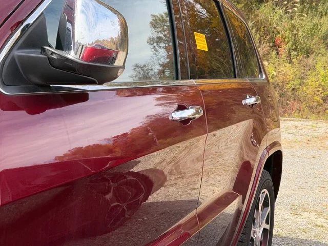 Used 2021 Red Jeep Overland image 7