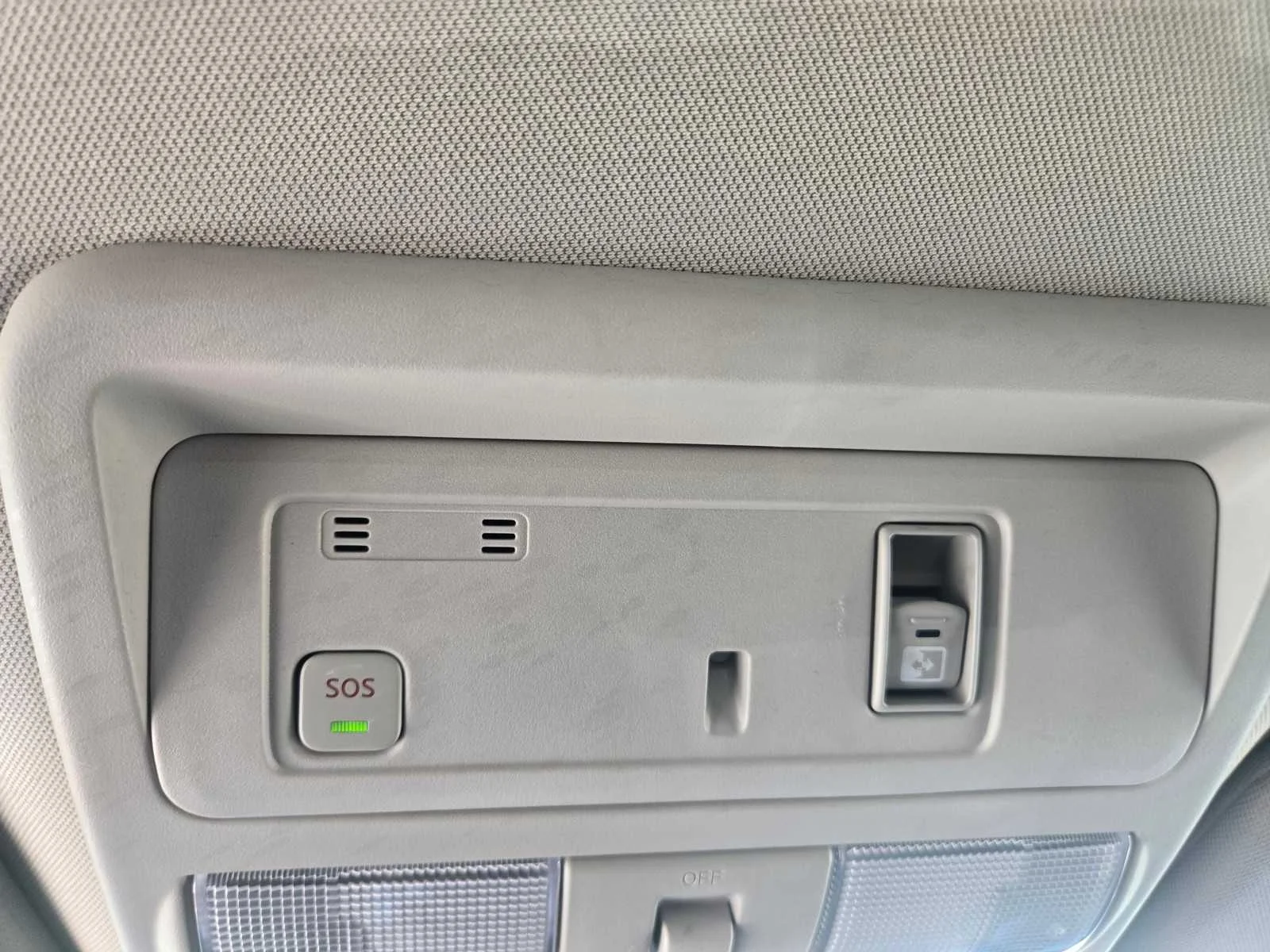 Used 2023  Nissan SV image 21