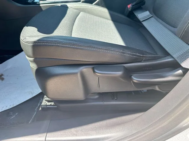 Used 2025 Gray Buick Preferred image 37