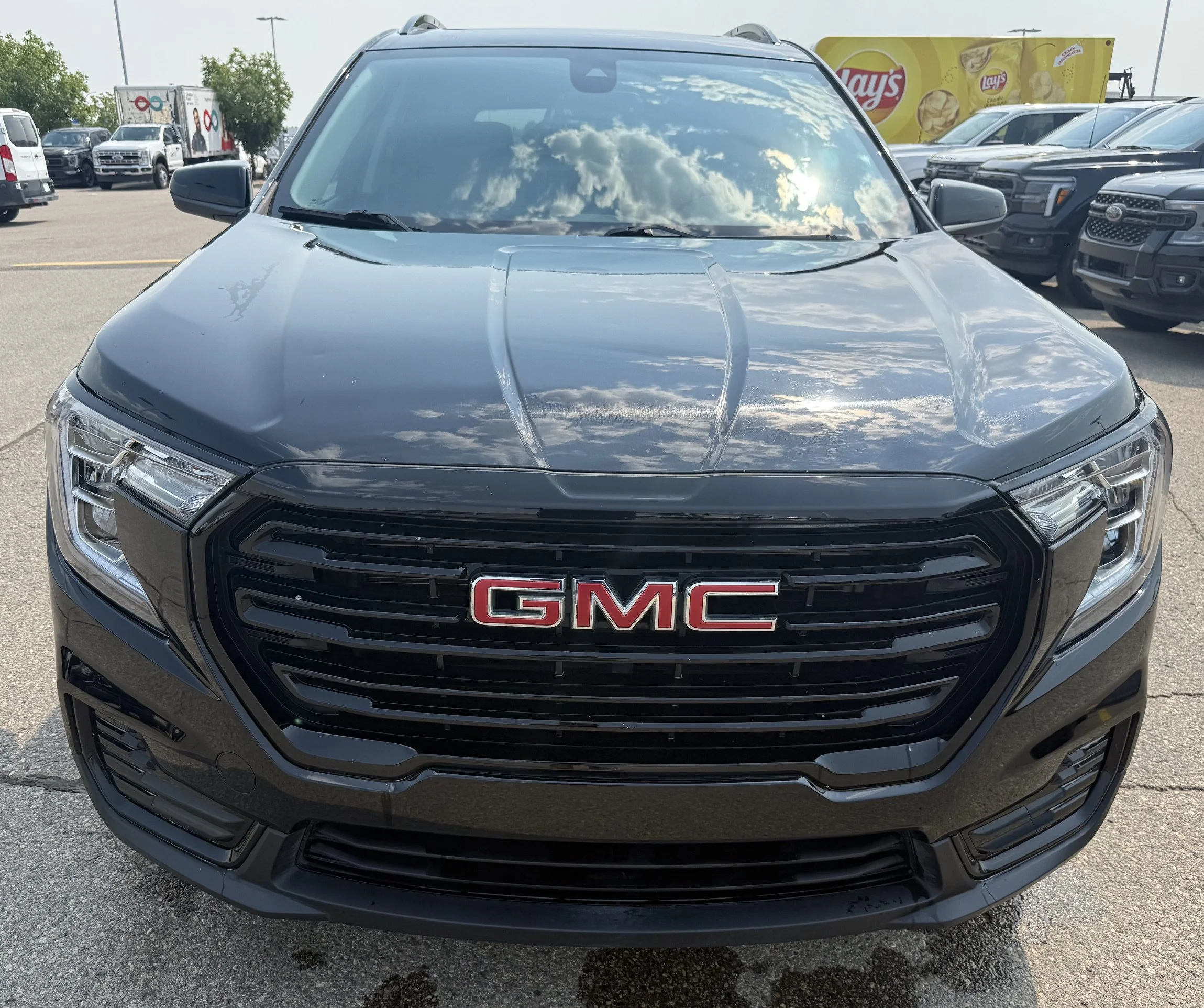 Used 2023 BLACK GMC SLE AWD **New Arrival** image 8