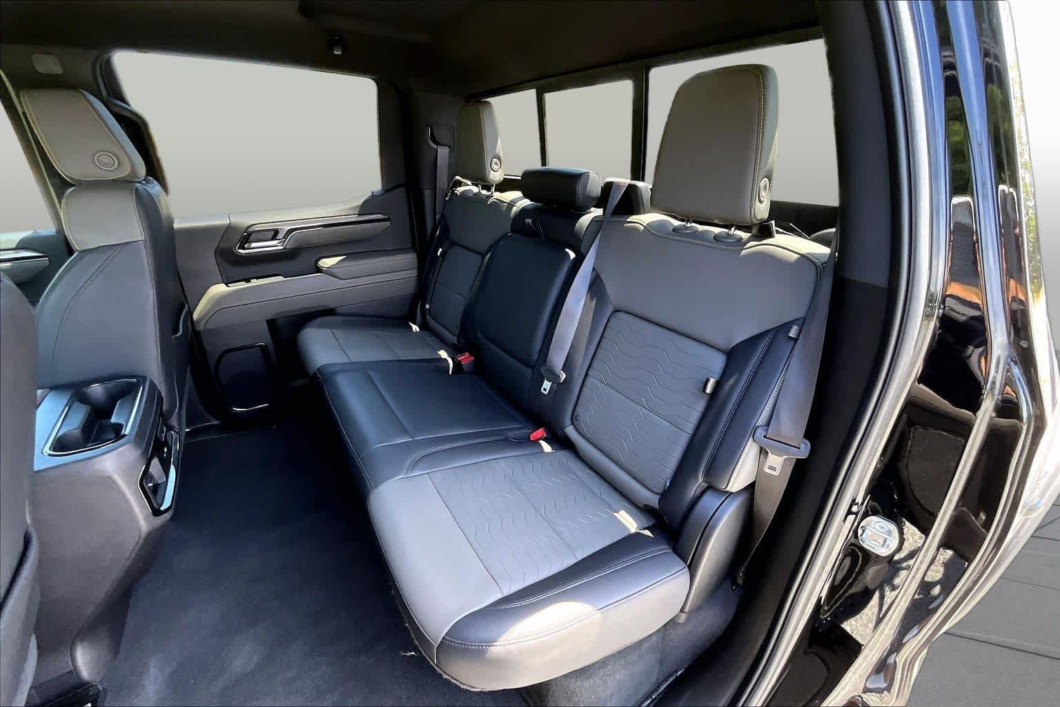 Used 2024 Black Chevrolet ZR2 image 21