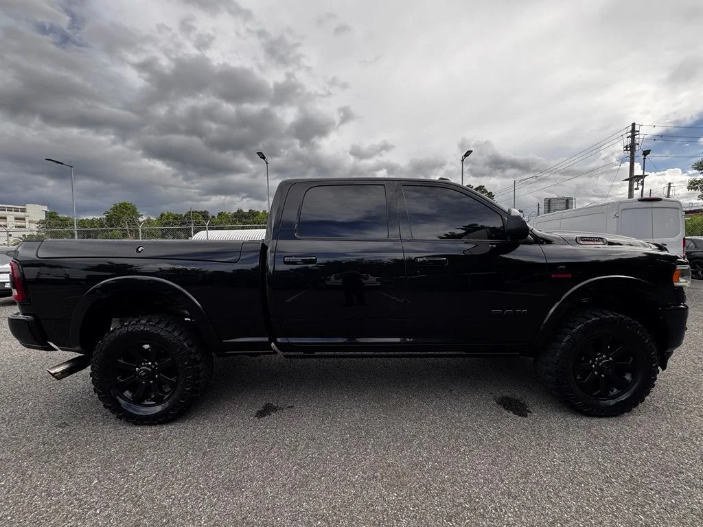 Used 2021 Black Ram Laramie image 12