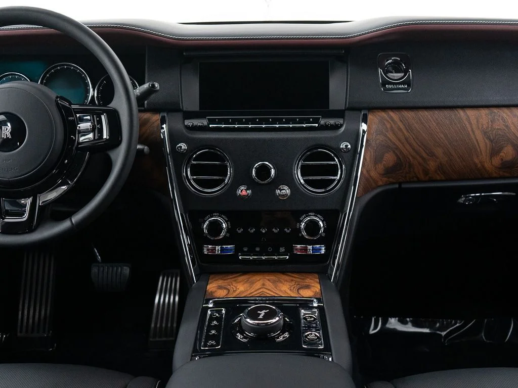 Certified Used 2023 Bohemian Red Rolls-Royce  image 37