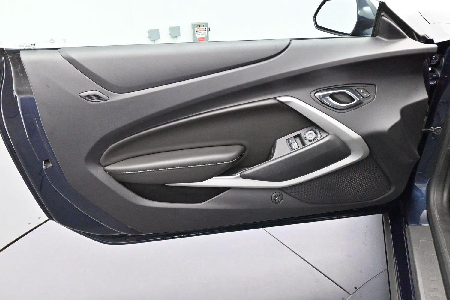 Used 2016 Blue Velvet Metallic Chevrolet 1LT image 10
