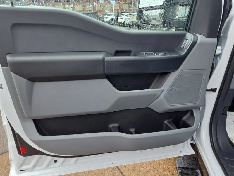 New 2026 Oxford White Ford F-350® XL image 28