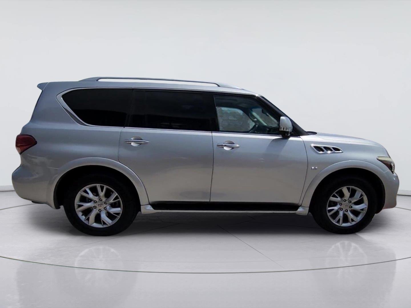 2015 INFINITI QX80 photo 9 of 34