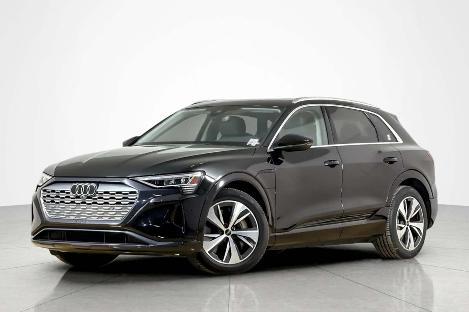 2024 Audi Q8 e-tron