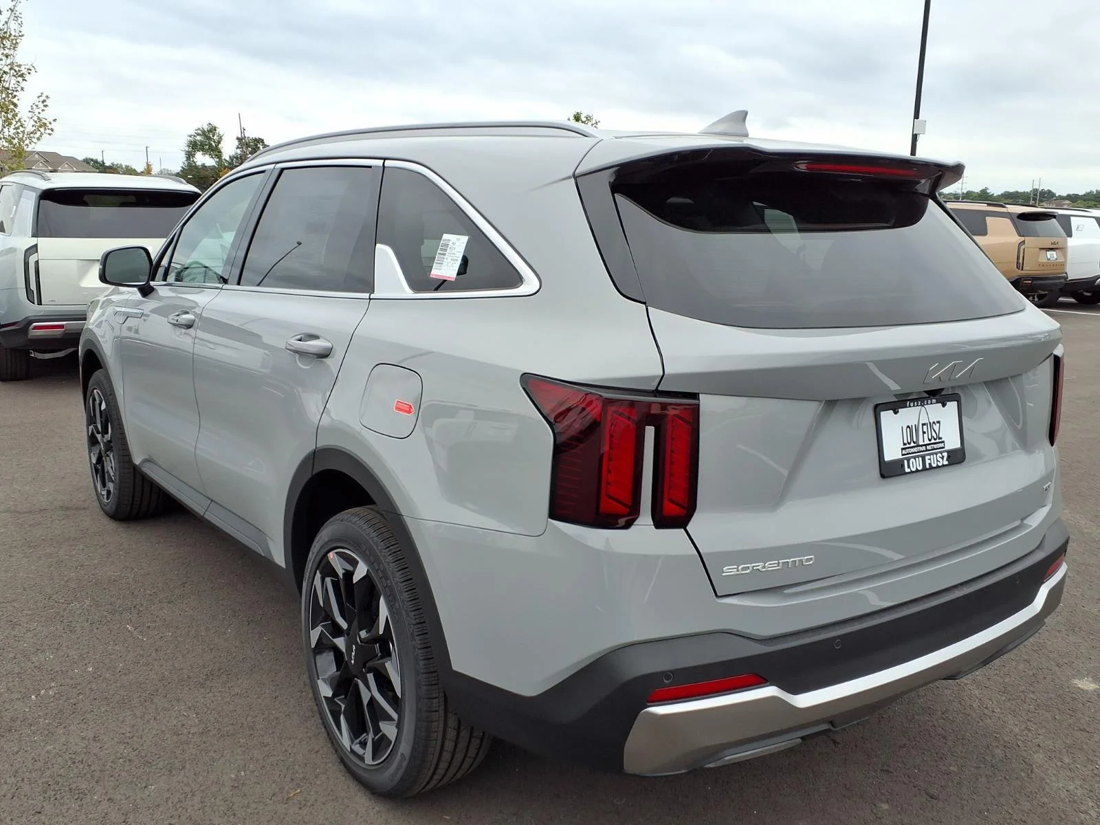 New 2026 Wolf Gray Kia EX image 17