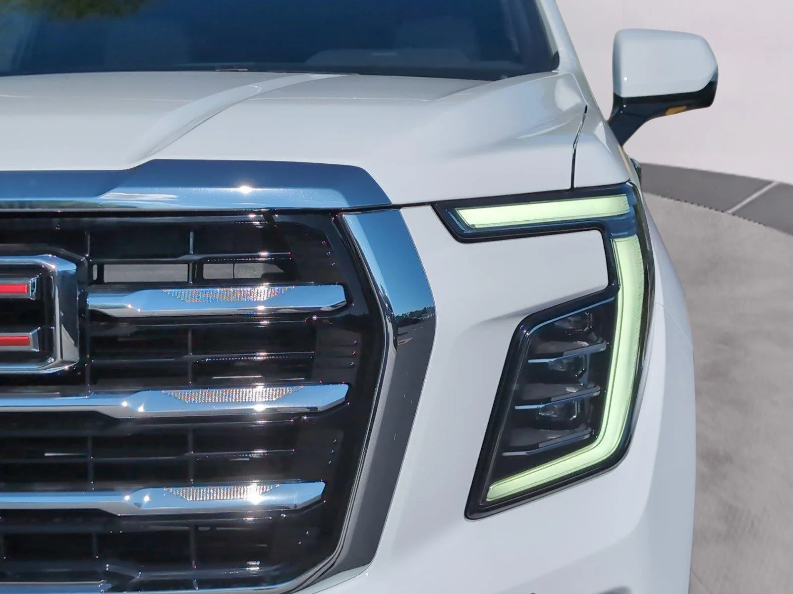 New 2026 Summit White GMC Elevation image 36