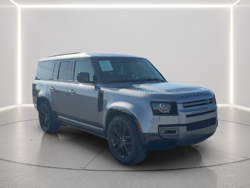 Used 2024  Land Rover Outbound image 3