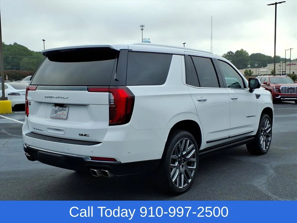 Used 2025 Summit White GMC Denali Ultimate image 5