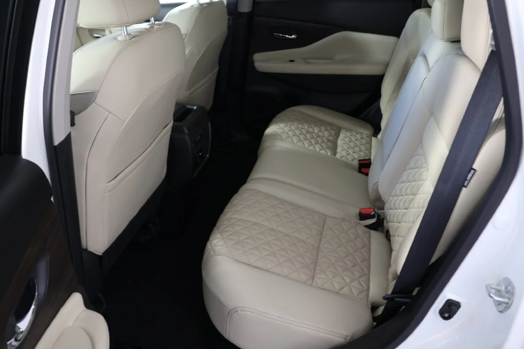 Used 2023 Pearl White Nissan Platinum image 20