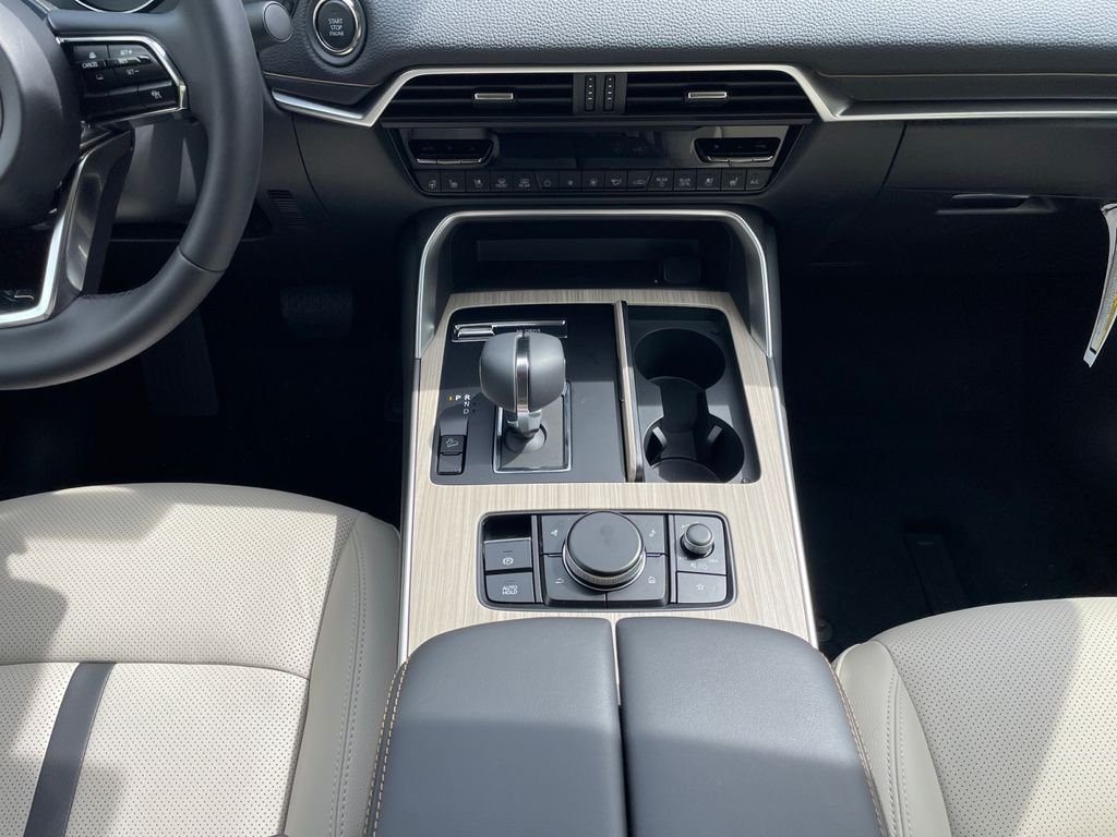 New 2026 White Mazda 3.3 Turbo Preferred image 10