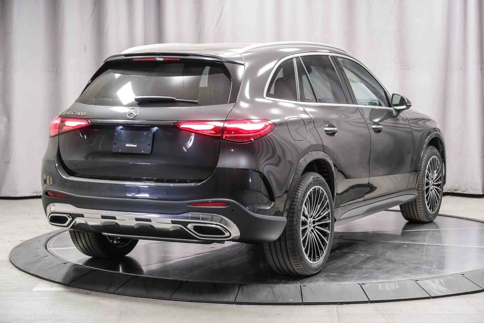 New 2026 Graphite Grey Metallic Mercedes-Benz GLC 300 image 45