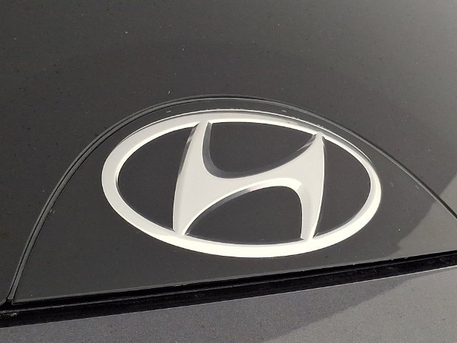Certified Used 2022 Gray Hyundai Limited image 38