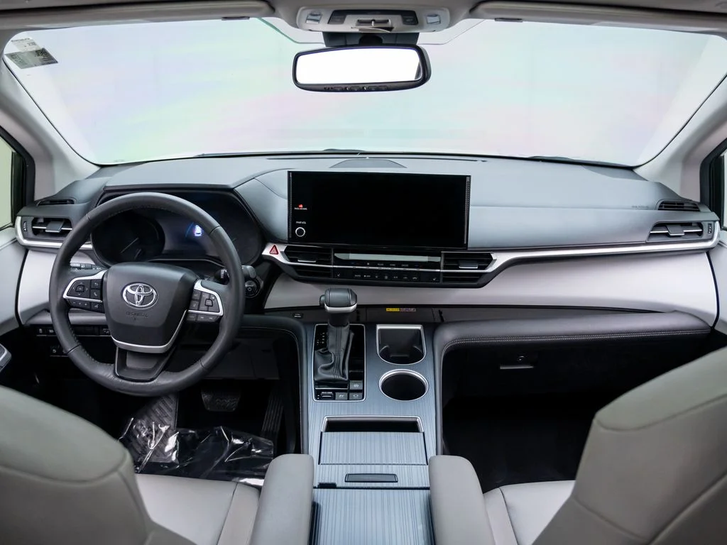 Used 2025 Beige Toyota XLE image 11
