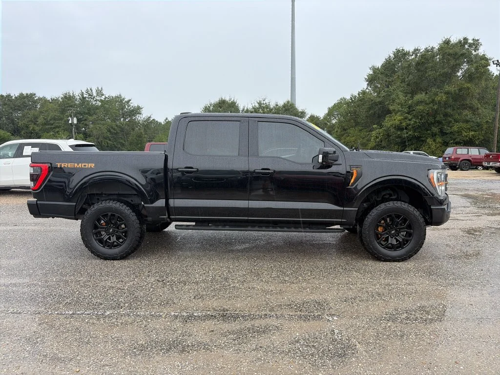 Used 2023 Black Ford Tremor image 7