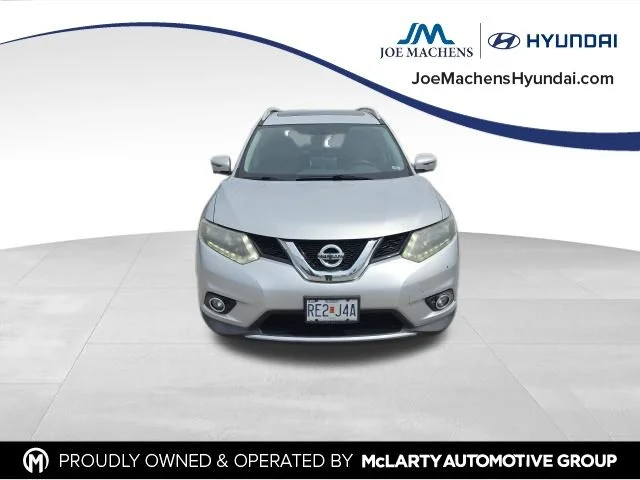 Used 2016 Silver Nissan SV image 9