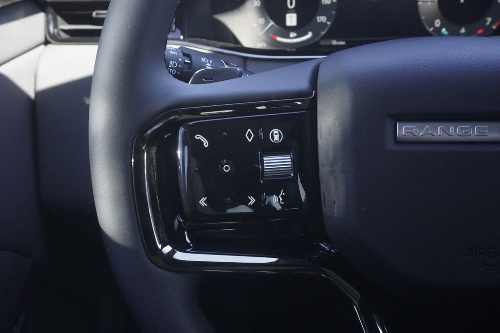 New 2026 Fuji White Land Rover S image 12