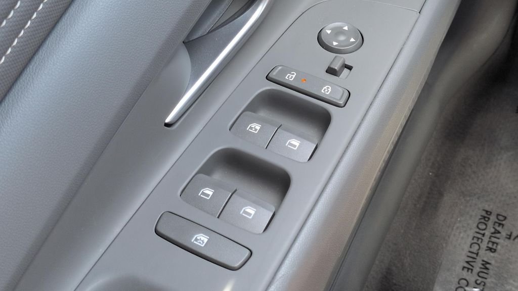 Certified Used 2026 White Hyundai SEL Sport image 16
