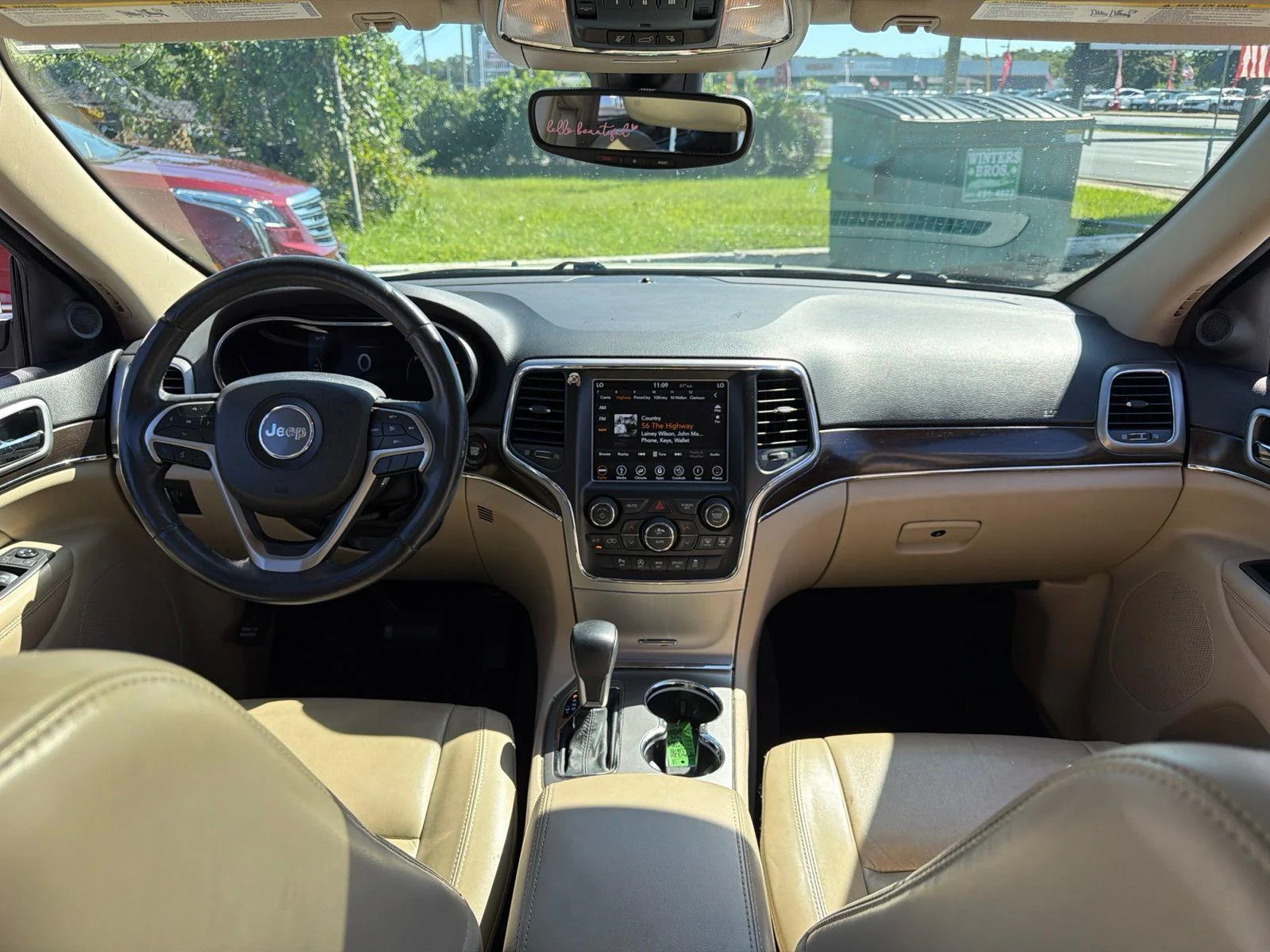 Used 2018 White Jeep Limited image 19