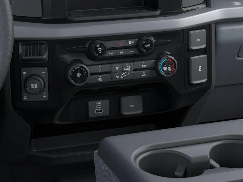 2025 Ford F-250 Super Duty XL - Photo 9