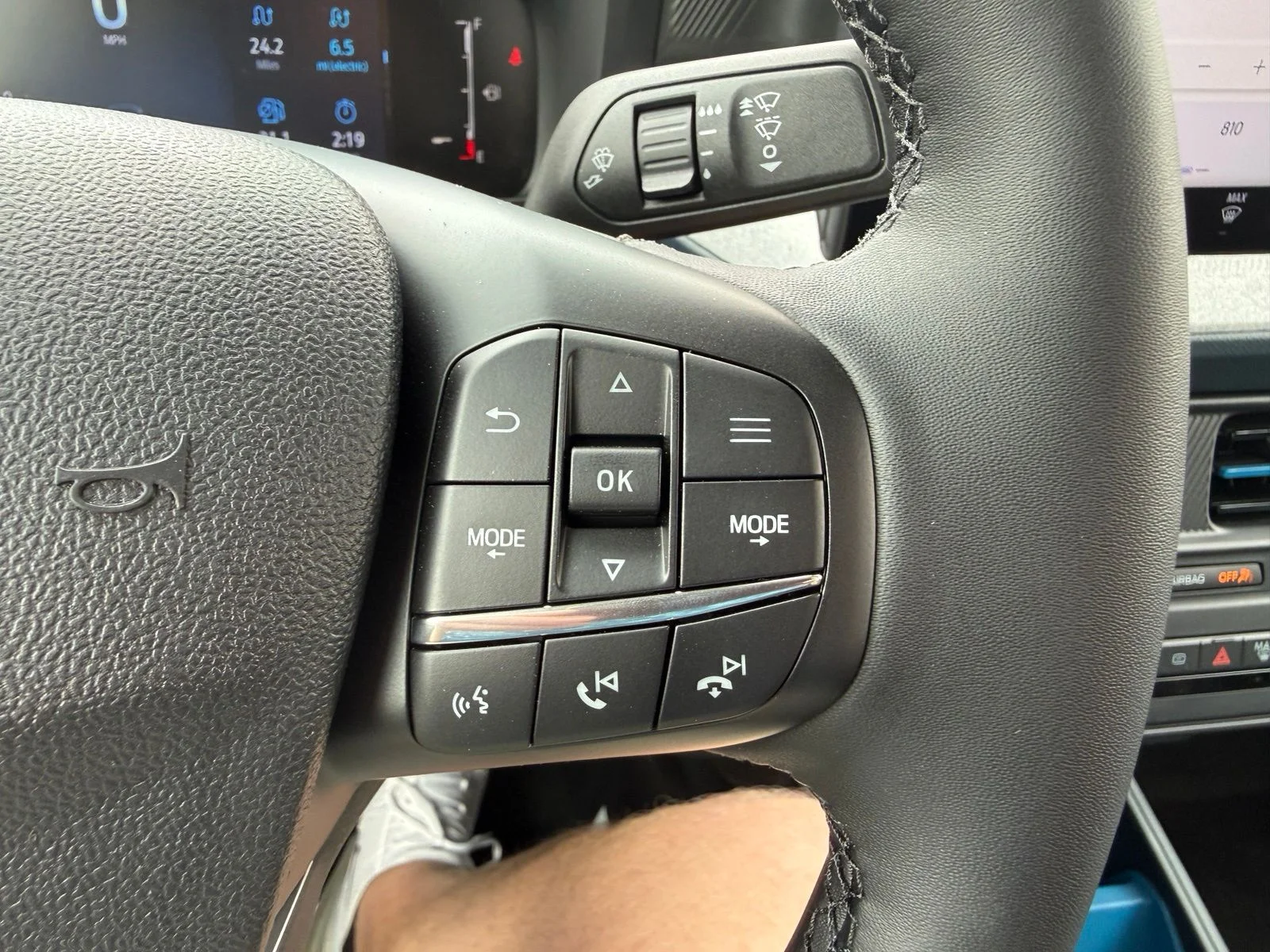 2026 Ford Maverick XLT - Photo 27
