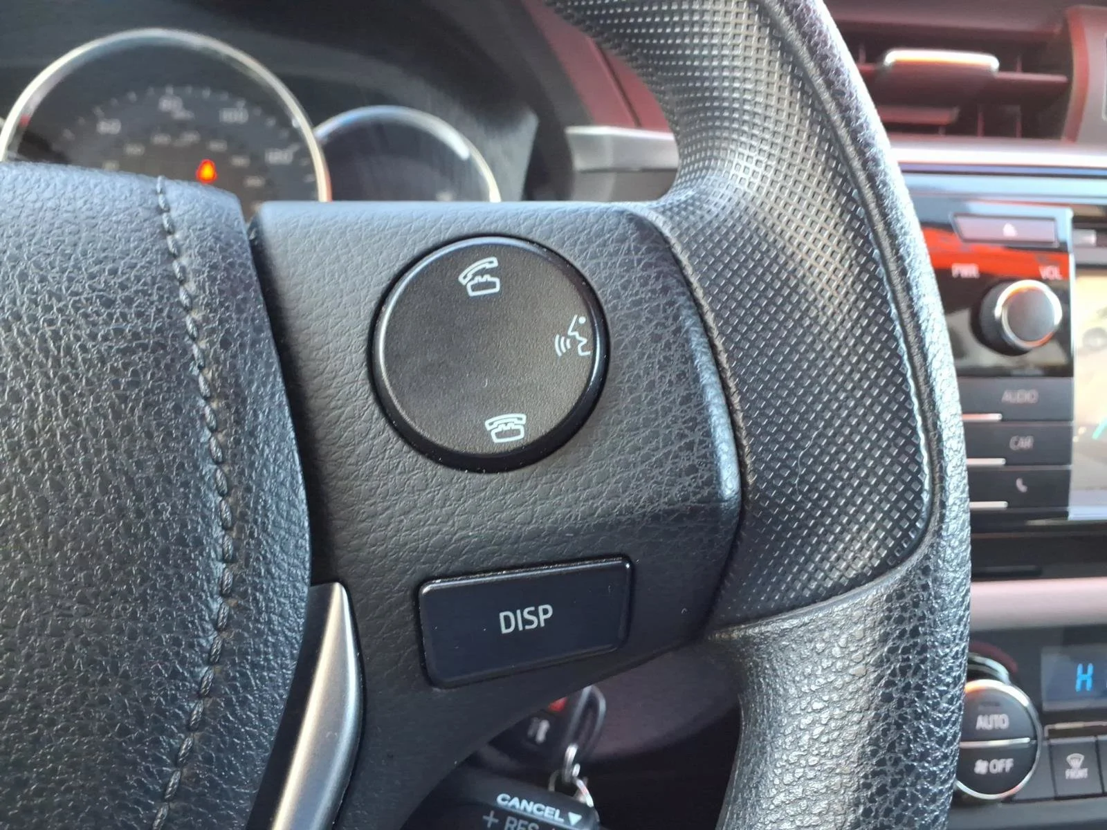 2014 Toyota Corolla LE Eco - Photo 29
