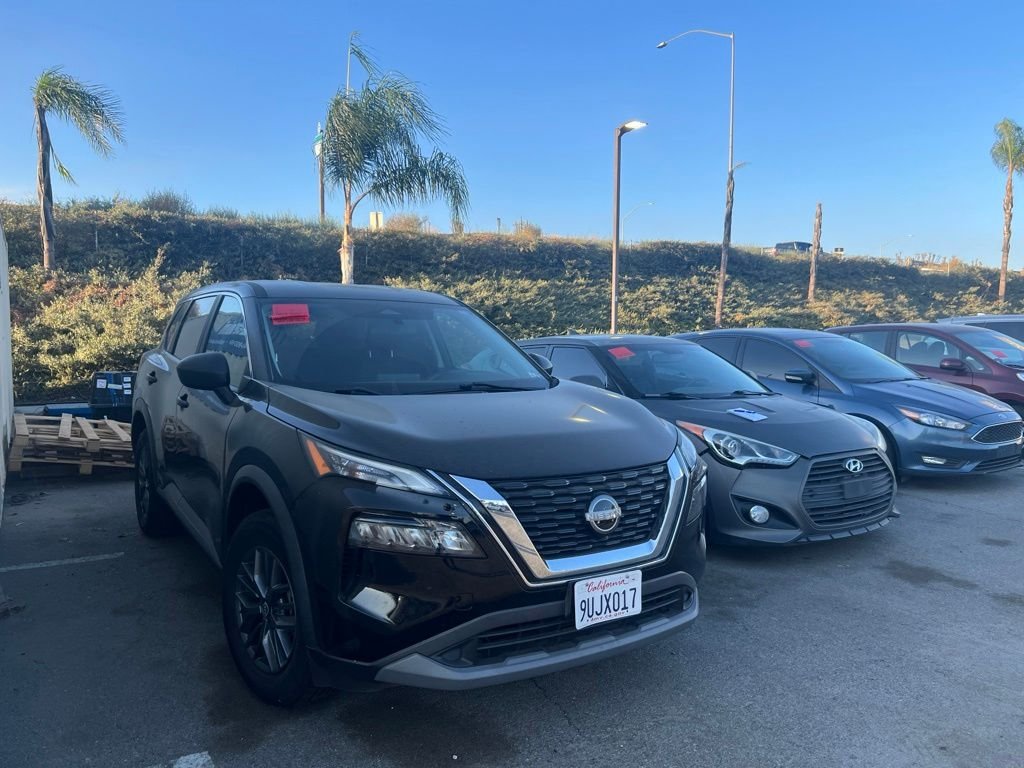 Used 2023 Black Nissan S image 2