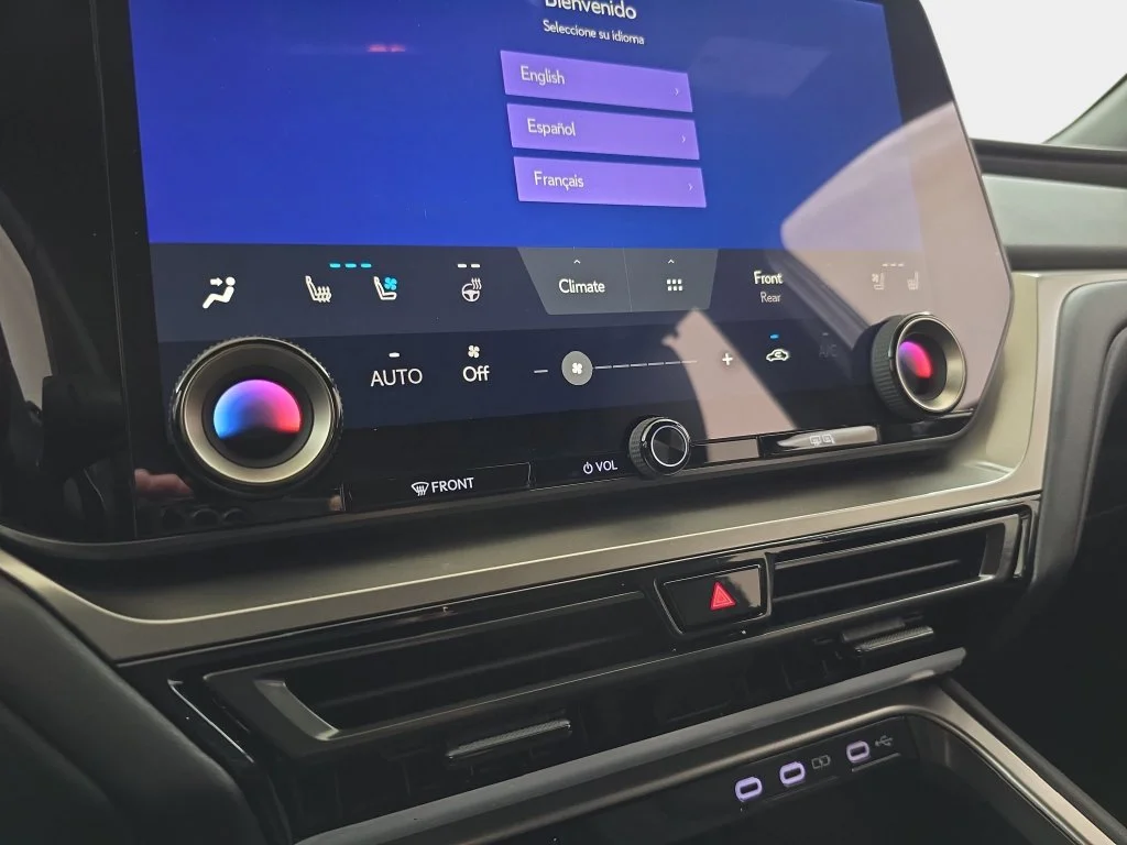 New 2026 Wind Chill Pearl Lexus PREMIUM AWD image 22