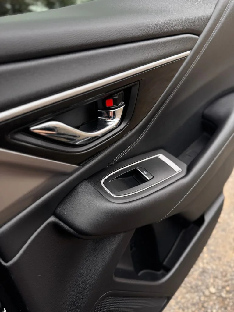 Used 2020 Black Subaru Limited image 37