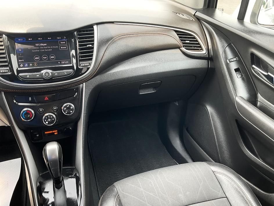 Used 2020 Silver Chevrolet LT image 5