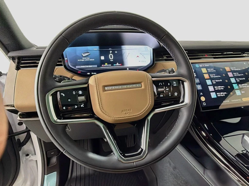 New 2027 Fuji White Land Rover SE image 11