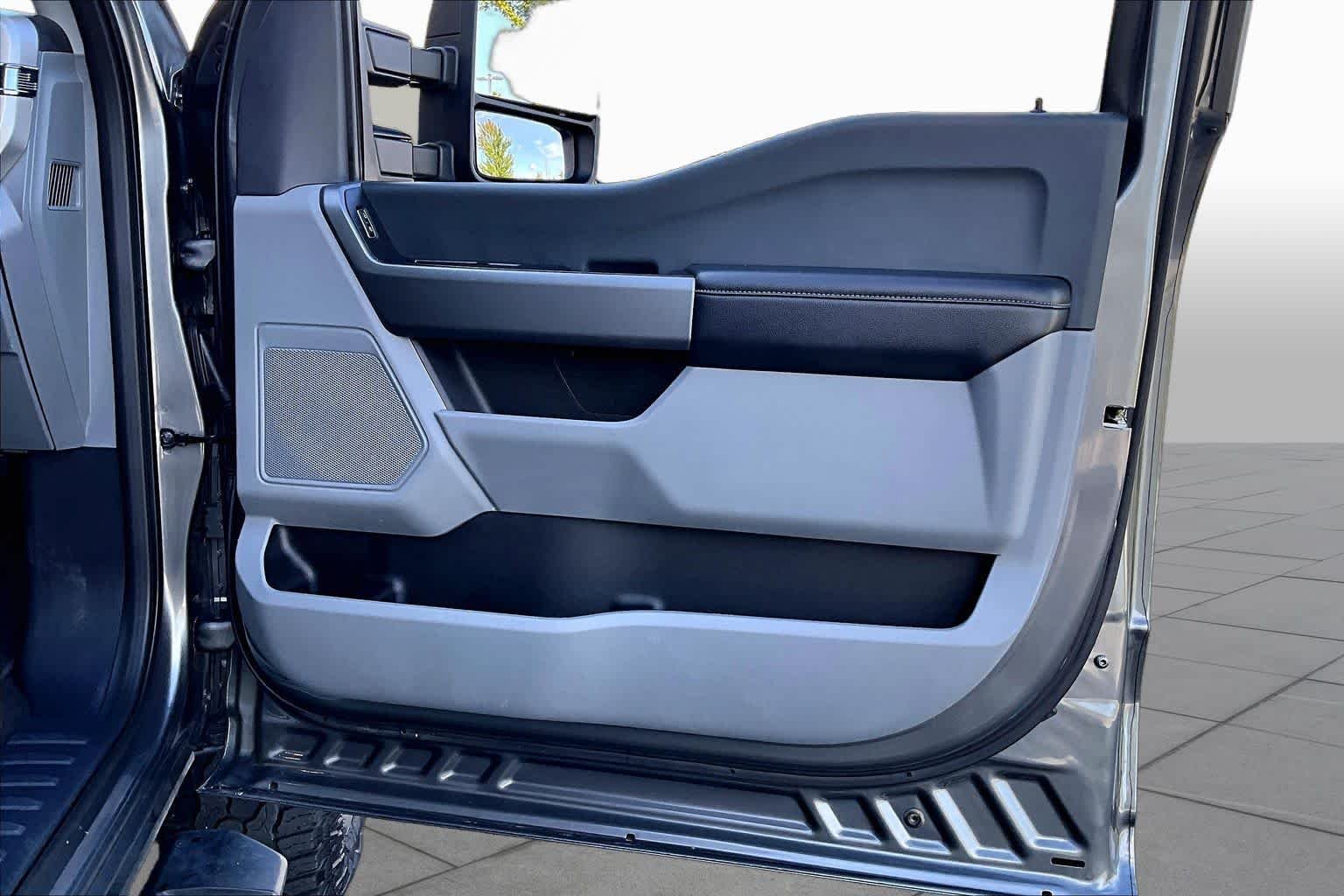 Used 2025 Carbonized Gray Ford XL image 23