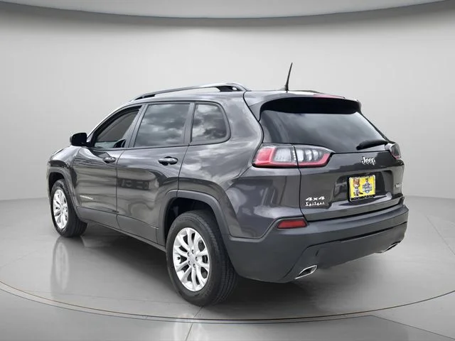 Used 2022 Gray Jeep Latitude Lux image 8
