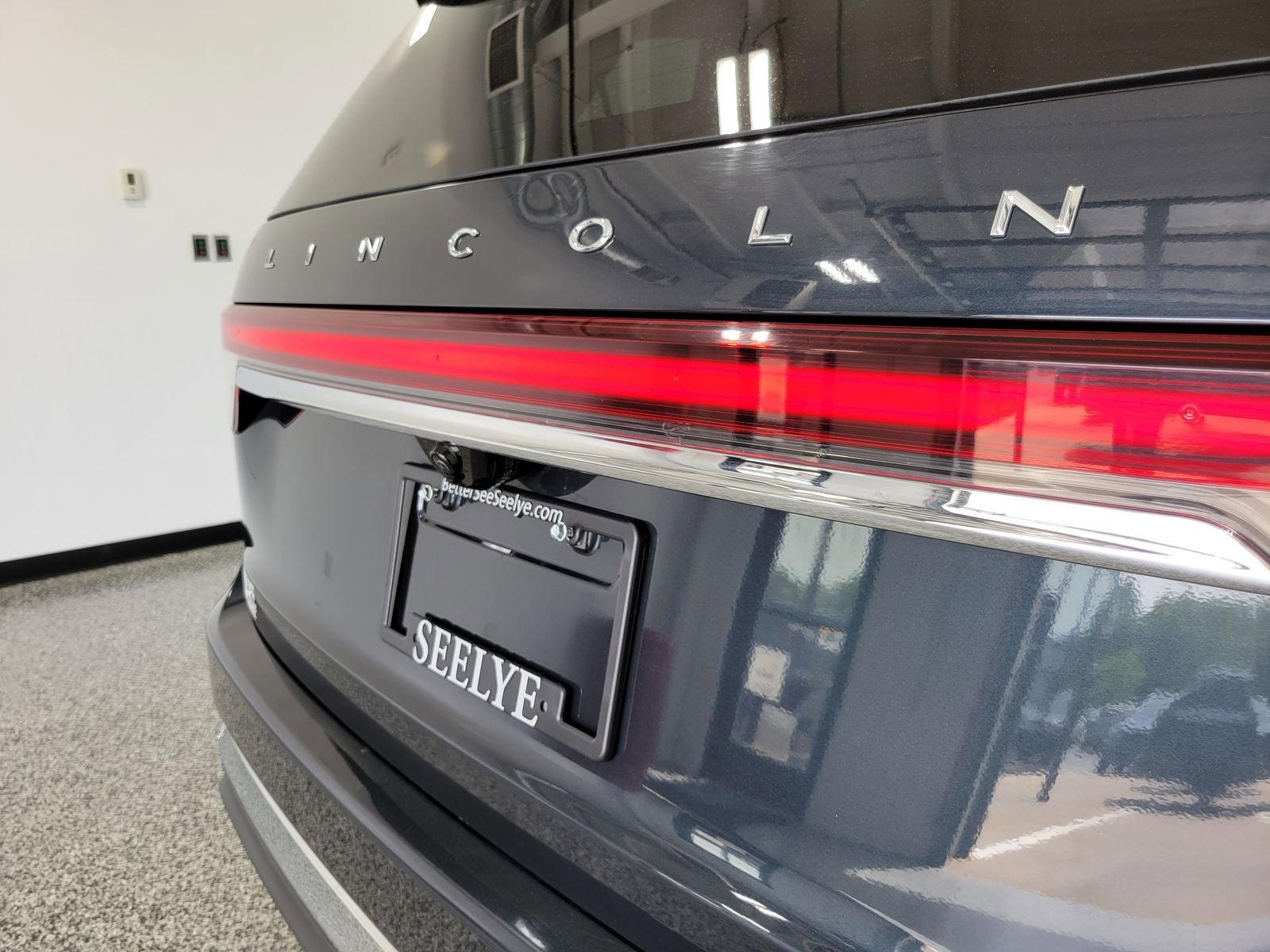 Used 2022 Blue Lincoln Reserve image 26