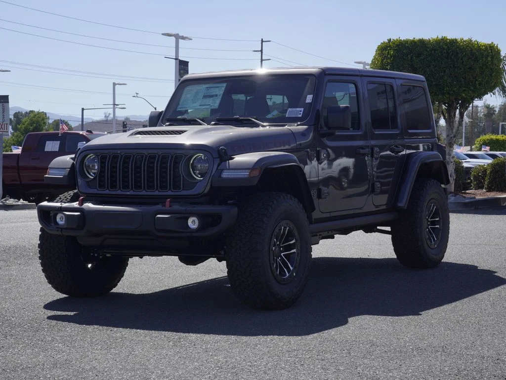 New 2026 Granite Crystal Metallic Clear-Coat Exterior Paint Jeep Rubicon X image 7