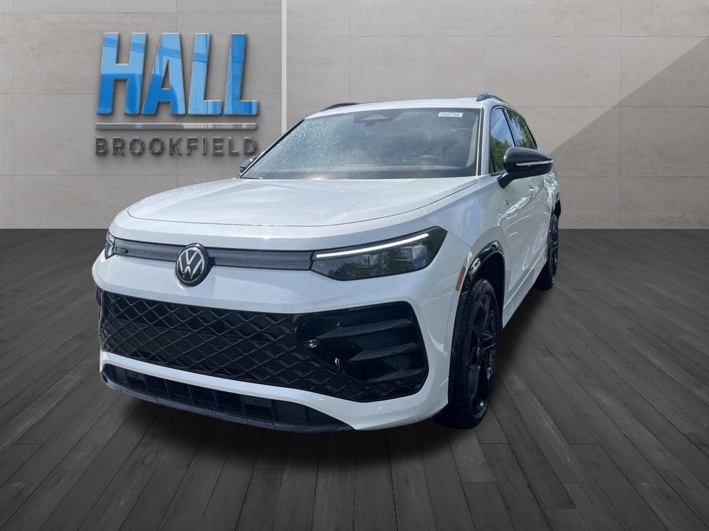 New 2026 White/off-white Volkswagen 2.0T SE R-Line Black image 1