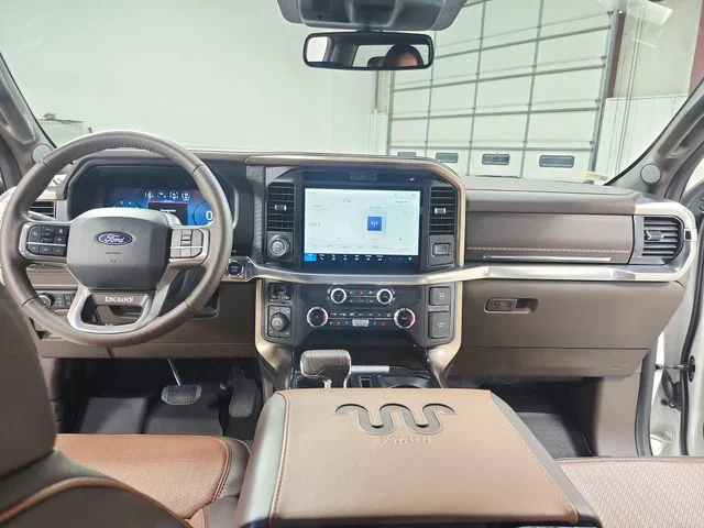 Used 2025 White Ford King Ranch image 27