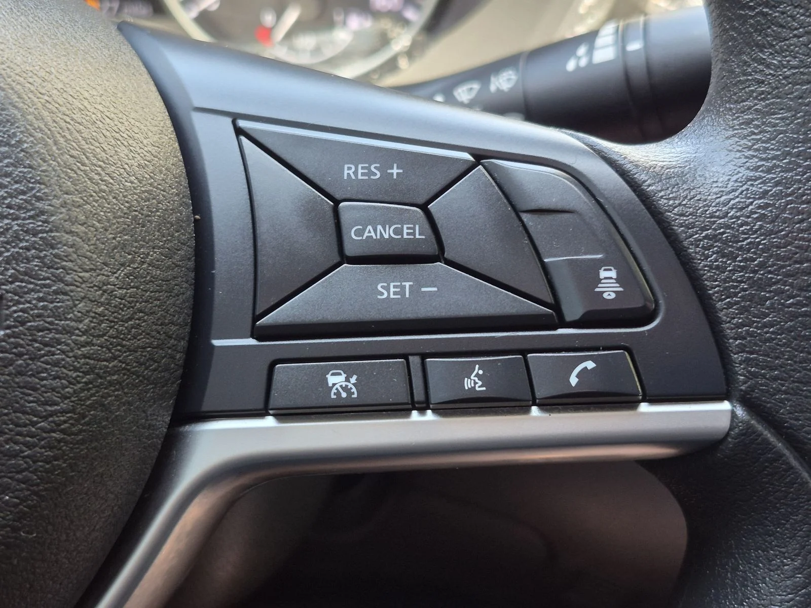 Used 2023 Fresh Powder Nissan SV image 11